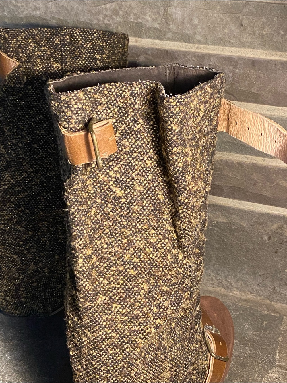 Rare HTF Irregular Choice “Longer Lashes” brown suede/tweed platform boots, US 9 - Picture 8 of 13